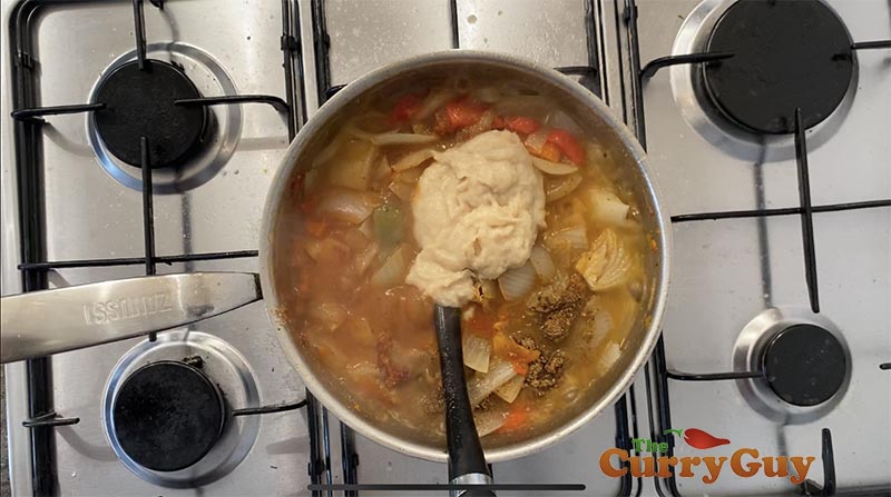 Making base curry gravy