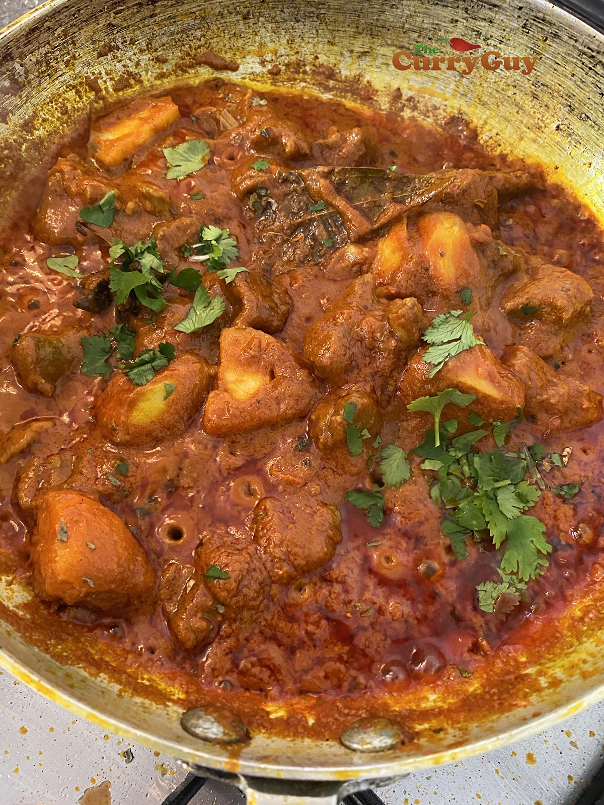 garnishing with coriander