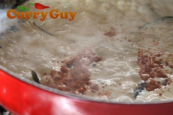 Cream getting added to lobster sauce