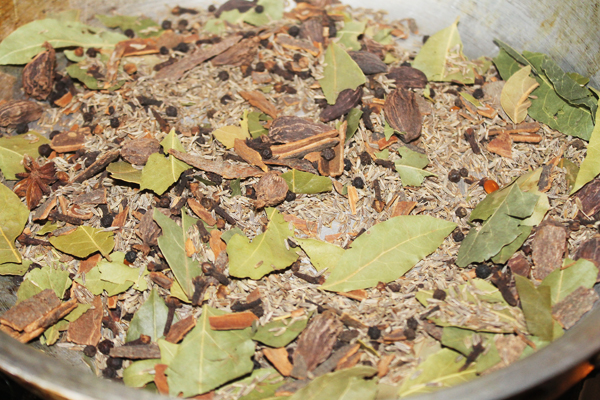 garam masala for British Indian restaurant (BIR) curries