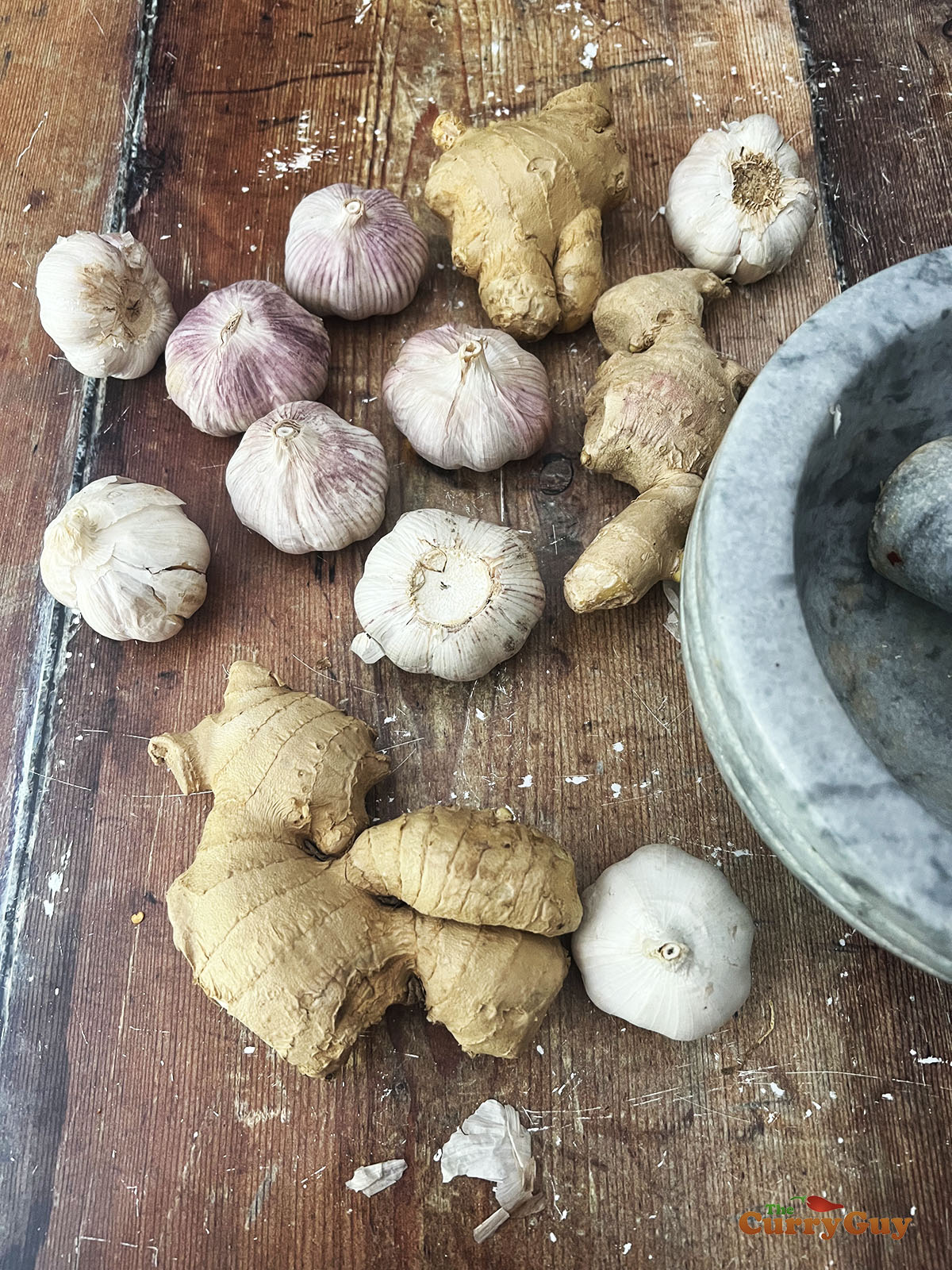 Ingredients for garlic and ginger paste.