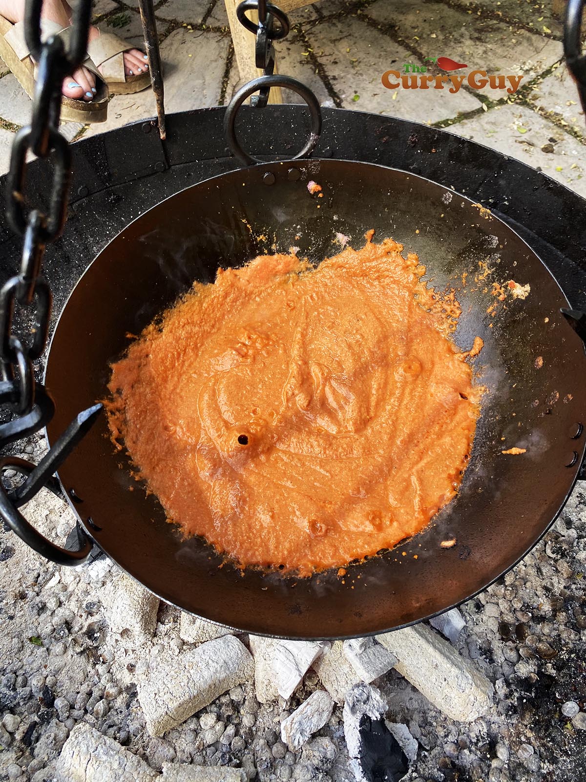 Simmering curry sauce