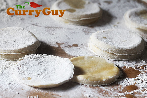 Dough discs for Mandarin Pancakes