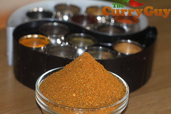 Making curry powder