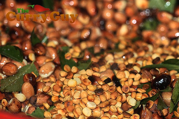 Making peanut and tamarind chutney