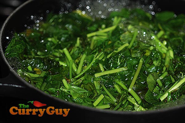 Blanching fenugreek leaves