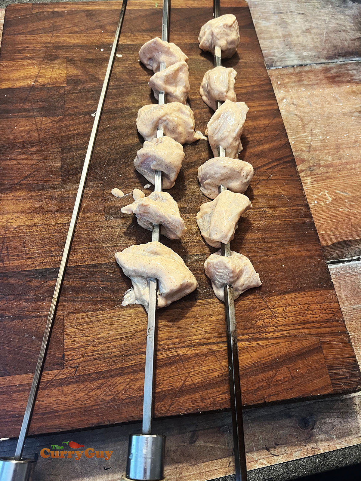 Skewered chicken