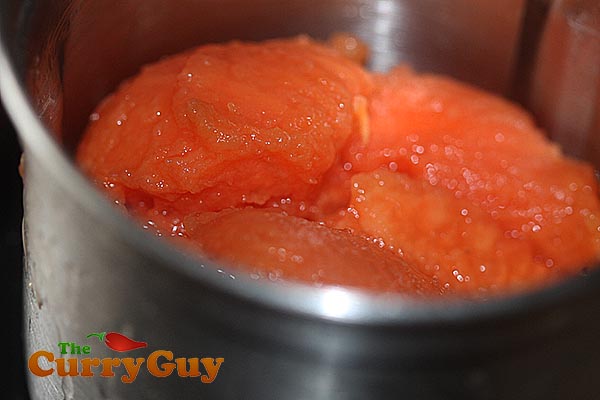 Making papaya paste