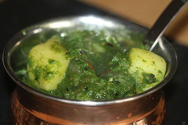 saag aloo