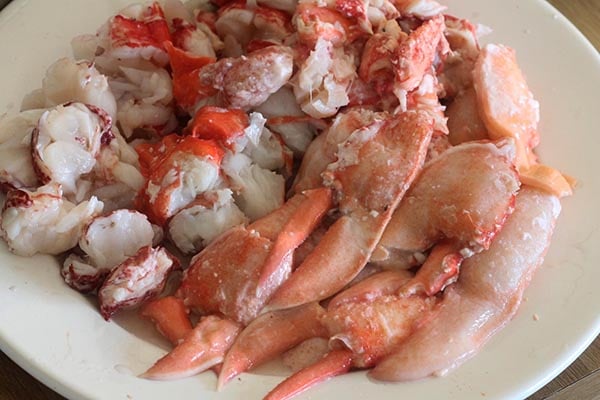 Preparing tandoori lobster