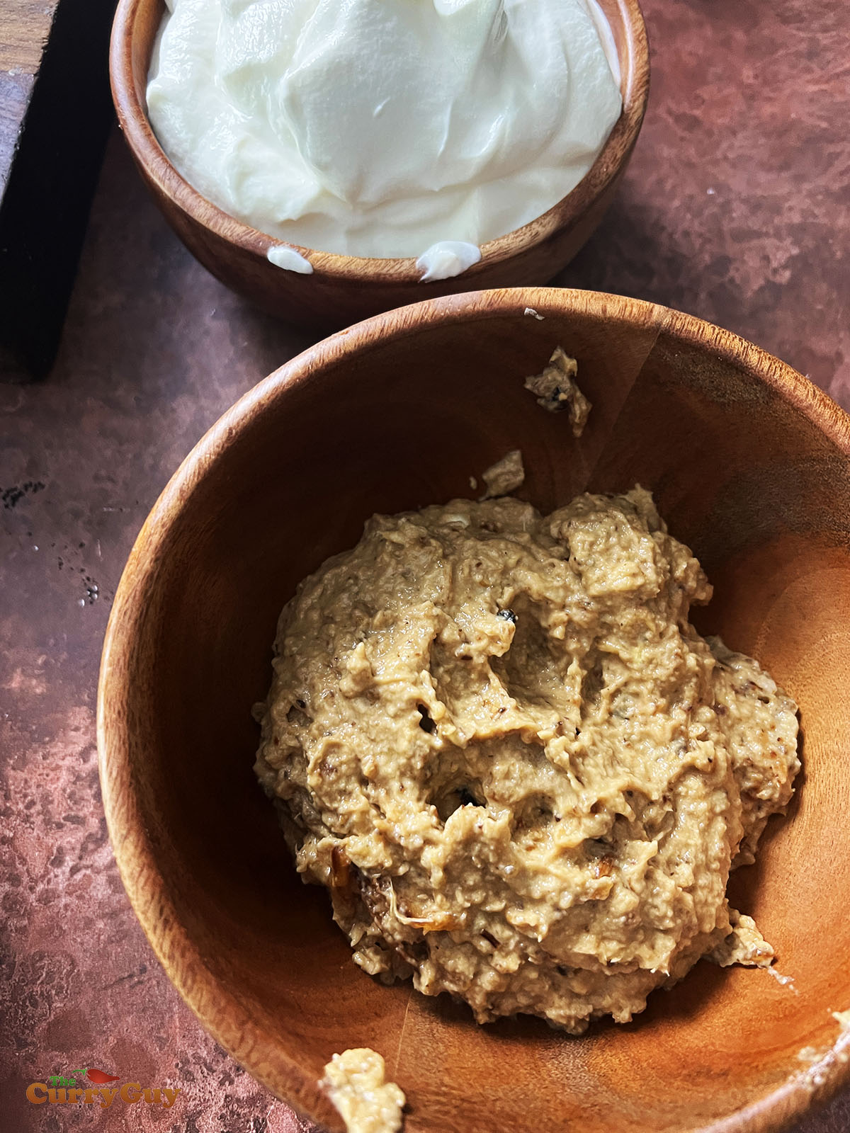 Blended onion paste and yoghurt.