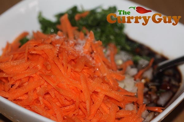 Making tamarind chutney