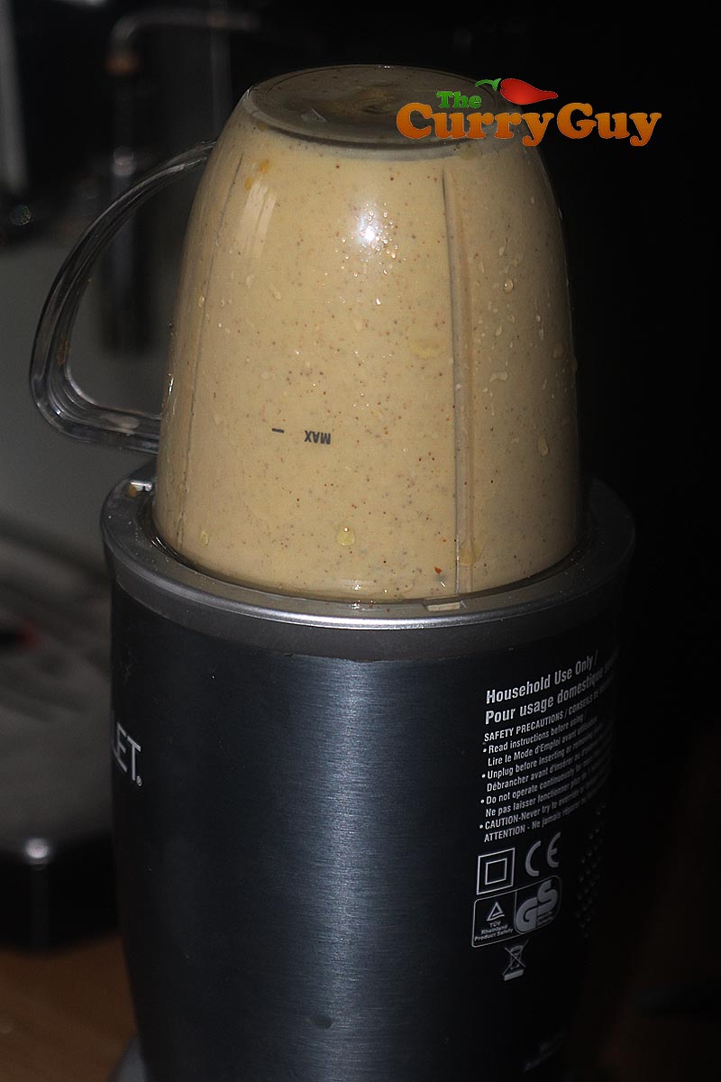 Kiwi, Banana, Turmeric & Vanilla Lassi