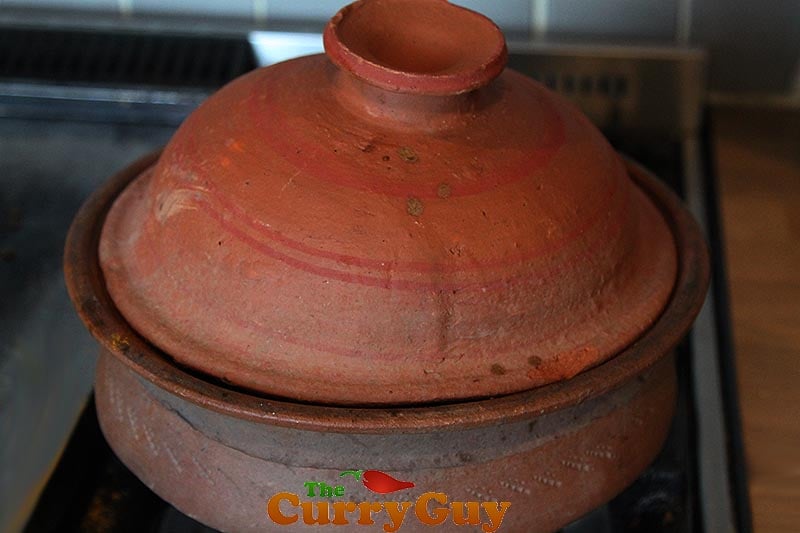 Making Sri Lankan Black Pepper Chicken Curry