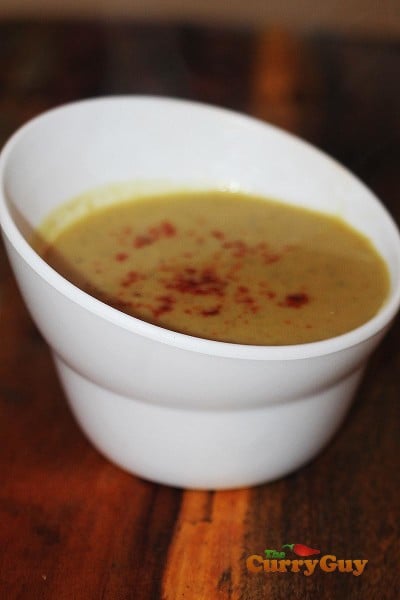 Garlic and chickpea soup