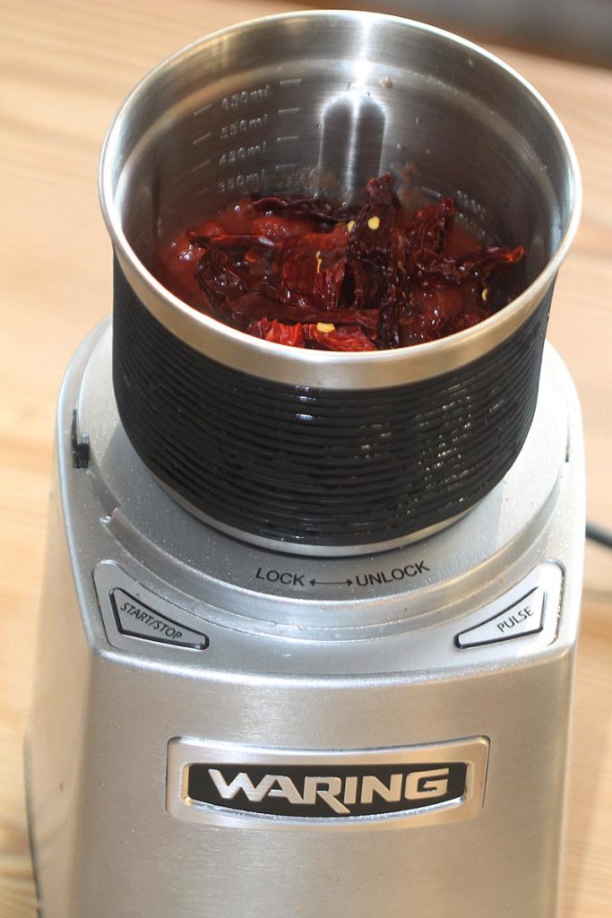 blending the chutney