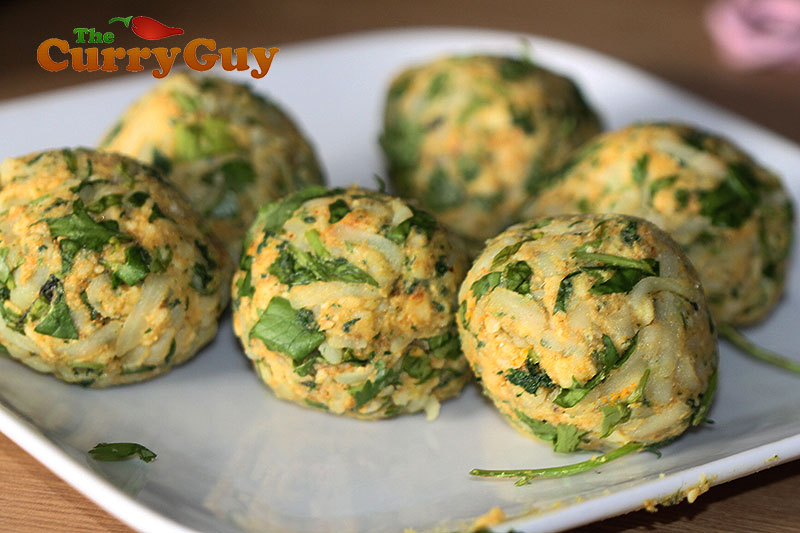 The kofta formed into balls