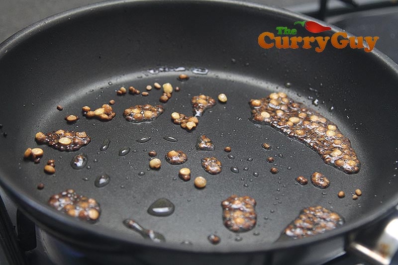 Making Kanchipuram Idlis