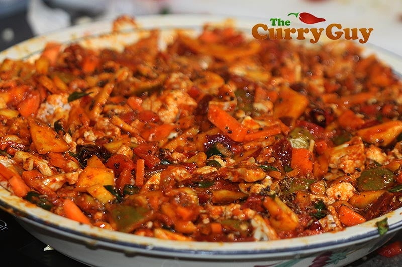 Making vegetable pickle