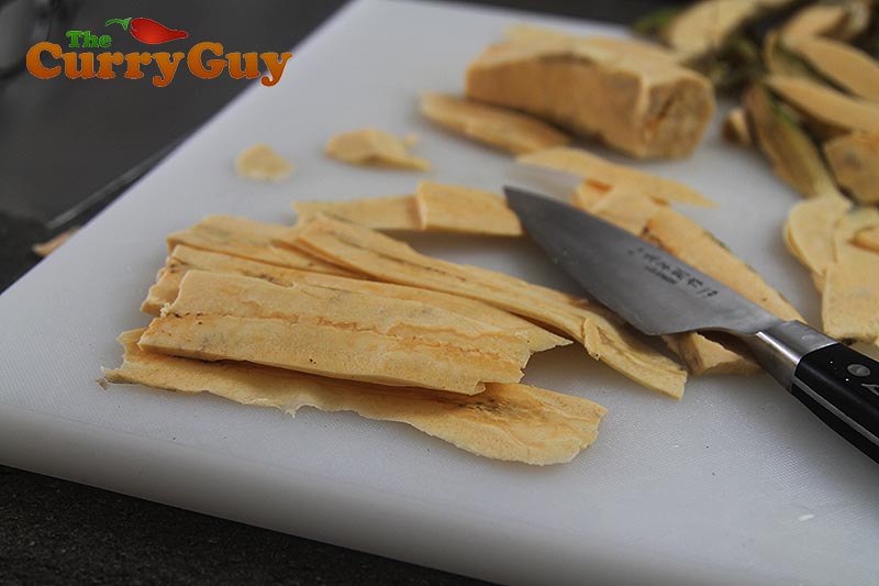 Making plantain crisps
