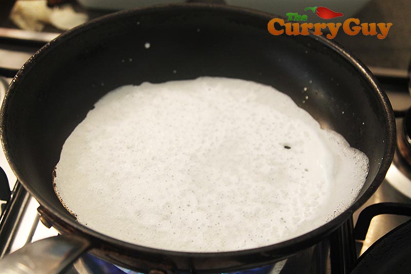 Making neer dosa