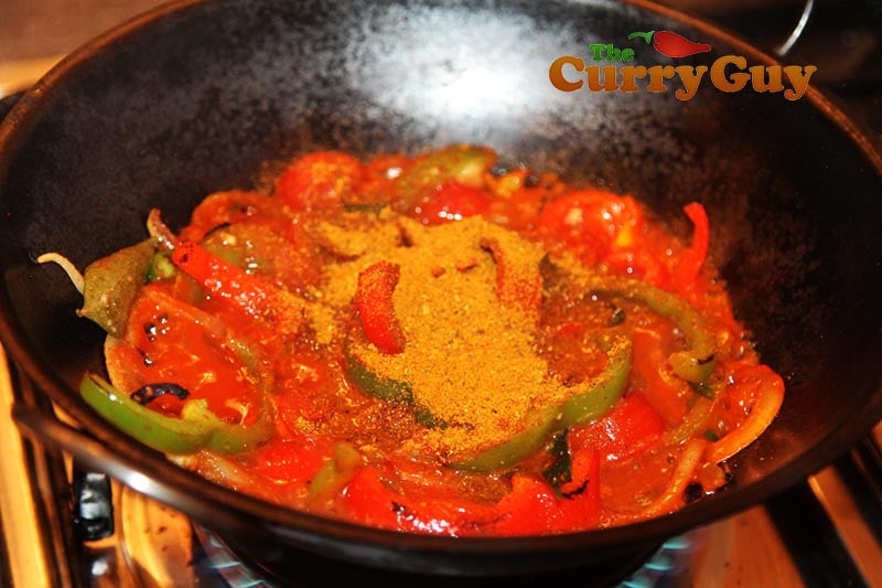 Making low fat chicken jalfrezi