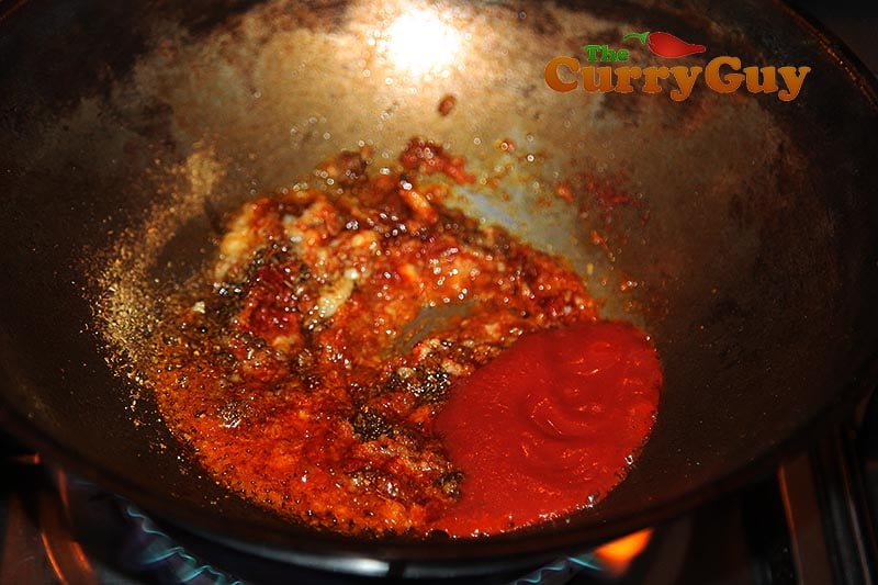 Making spicy chicken wings