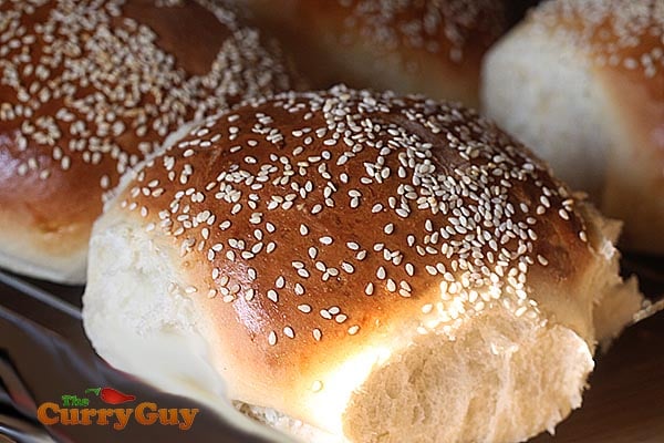 sesame see bread rolls