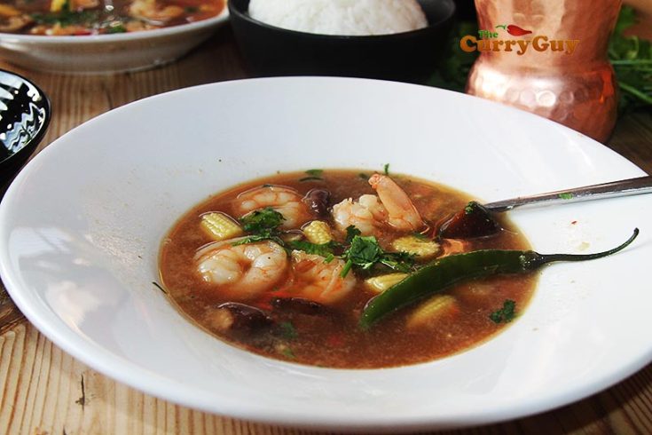 Thai hot and sour prawn soup