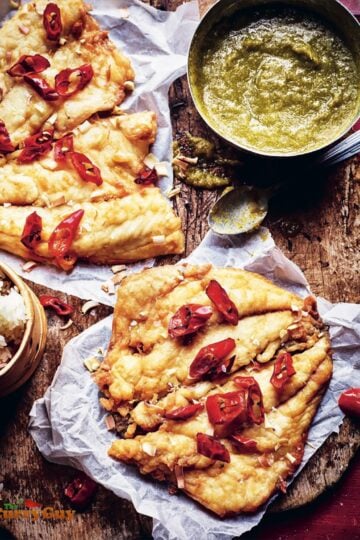 Thai fried fish with lemongrass sauce