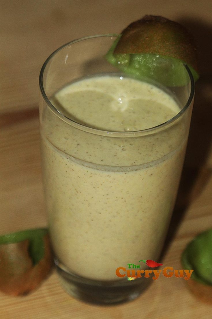Kiwi, Banana, Turmeric & Vanilla Lassi