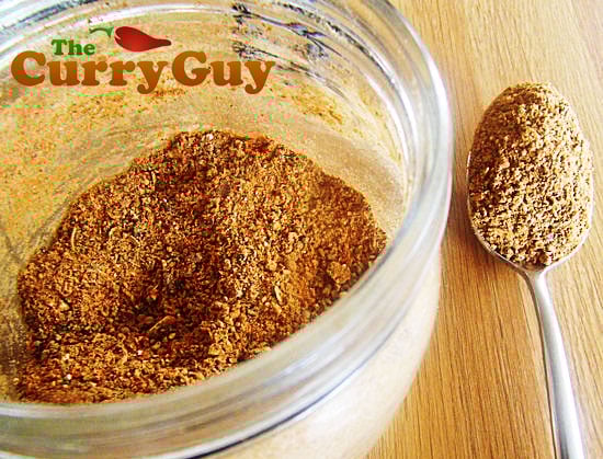 How to Make a Balti Masala and Create Many Different Dishes Quickly and Easily