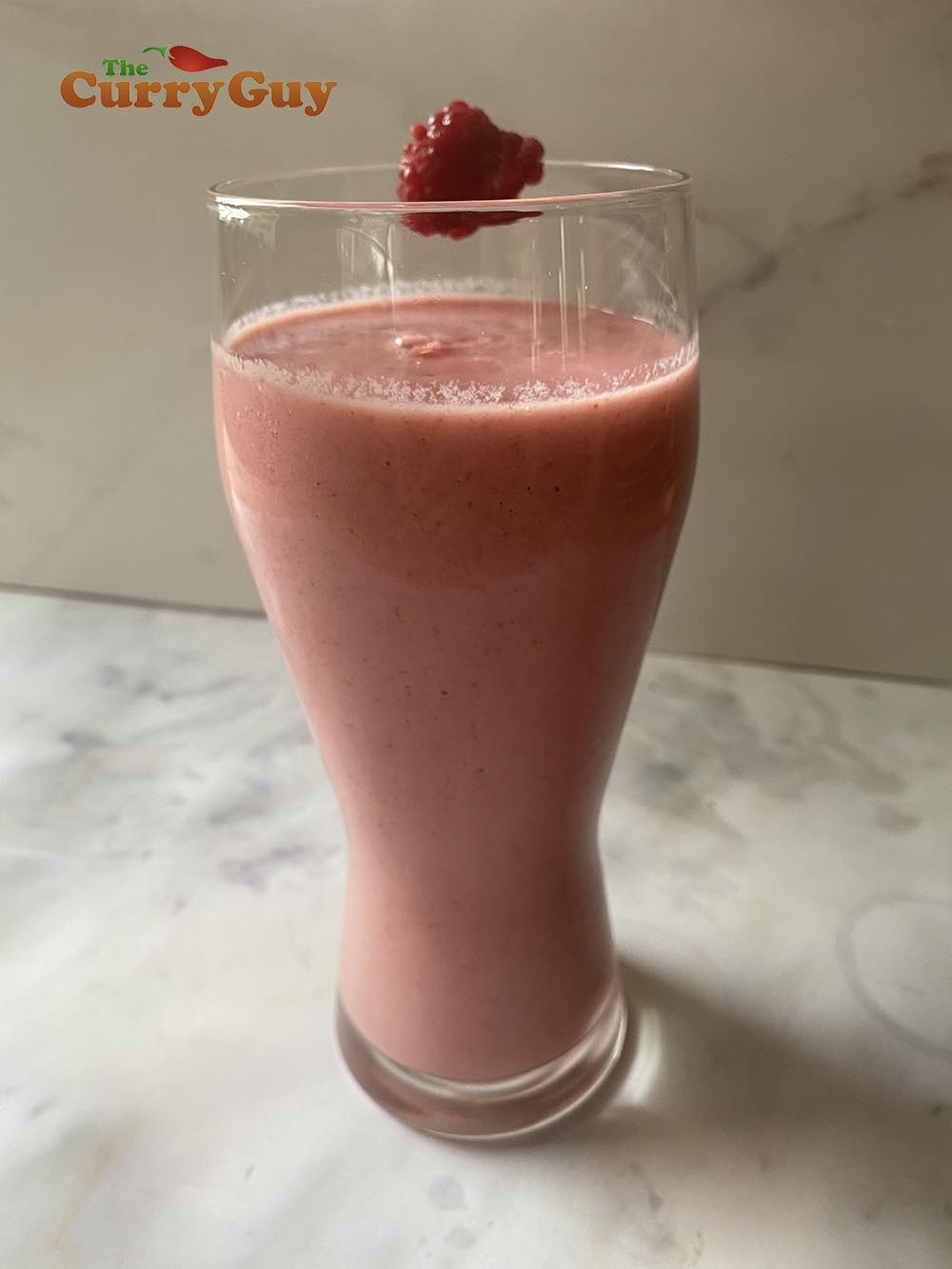 Showing the lassi in the glass