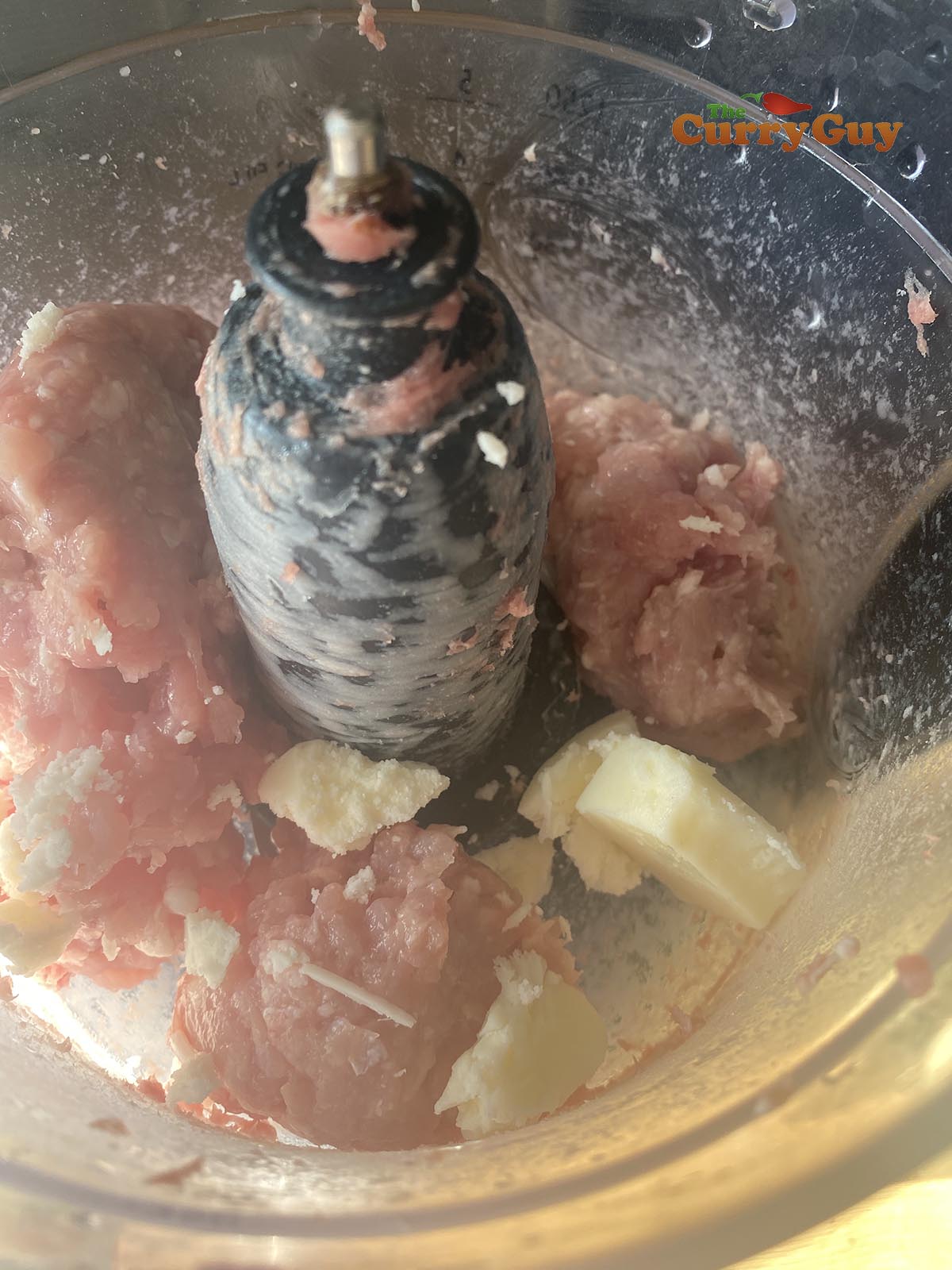 Blending chicken mince and fat