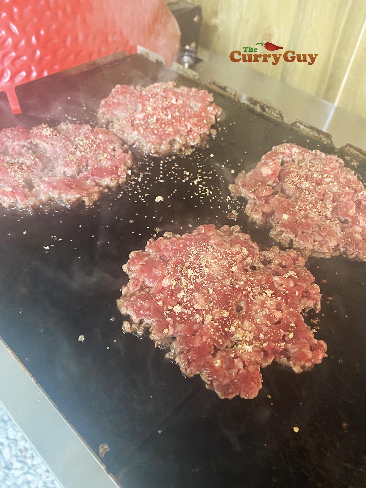 Seasoned beef patties