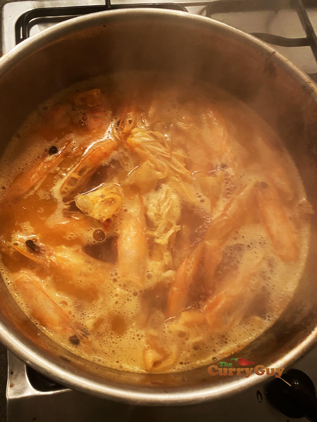 Making prawn stock