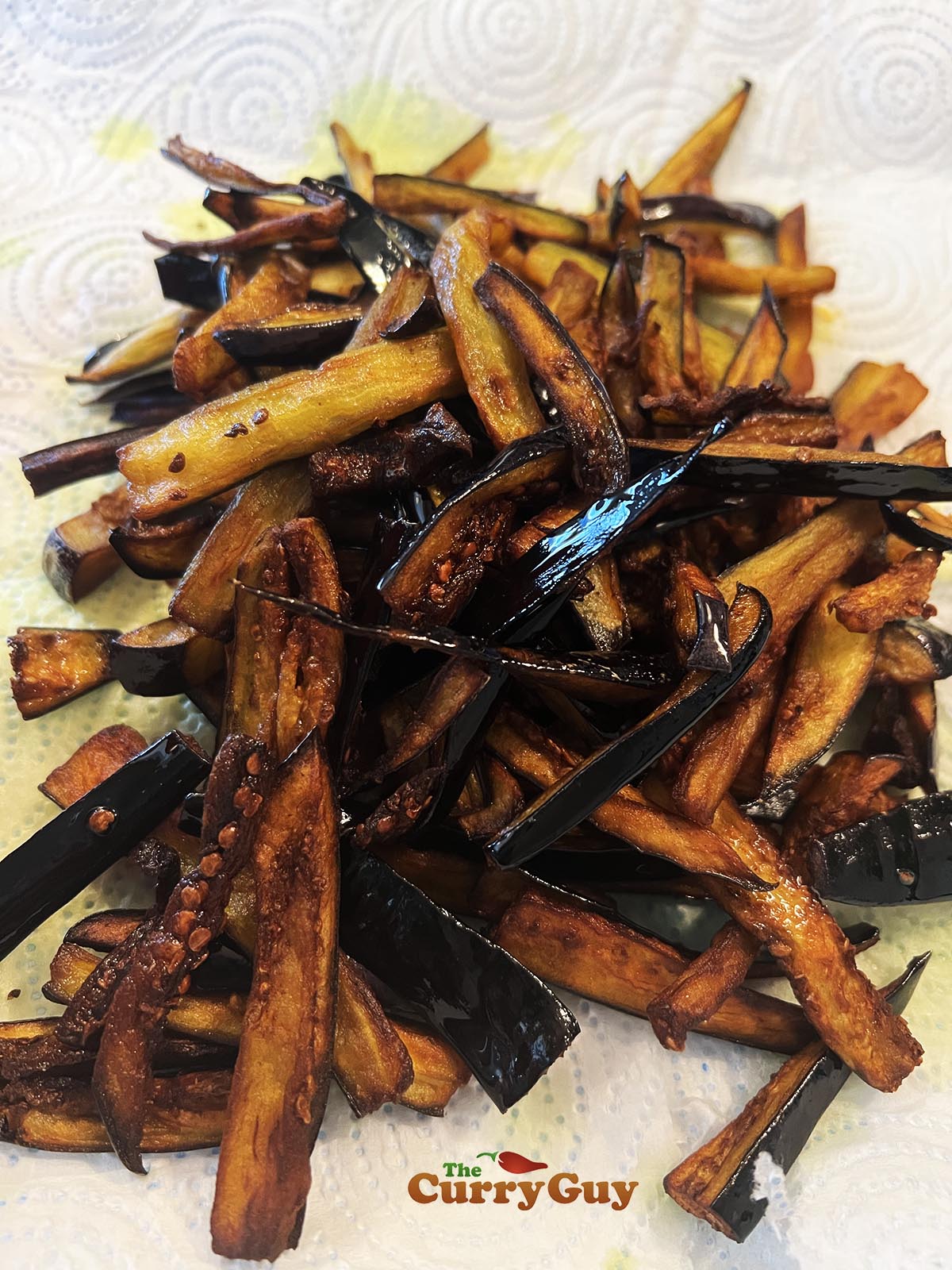 Eggplant chips on paper towel