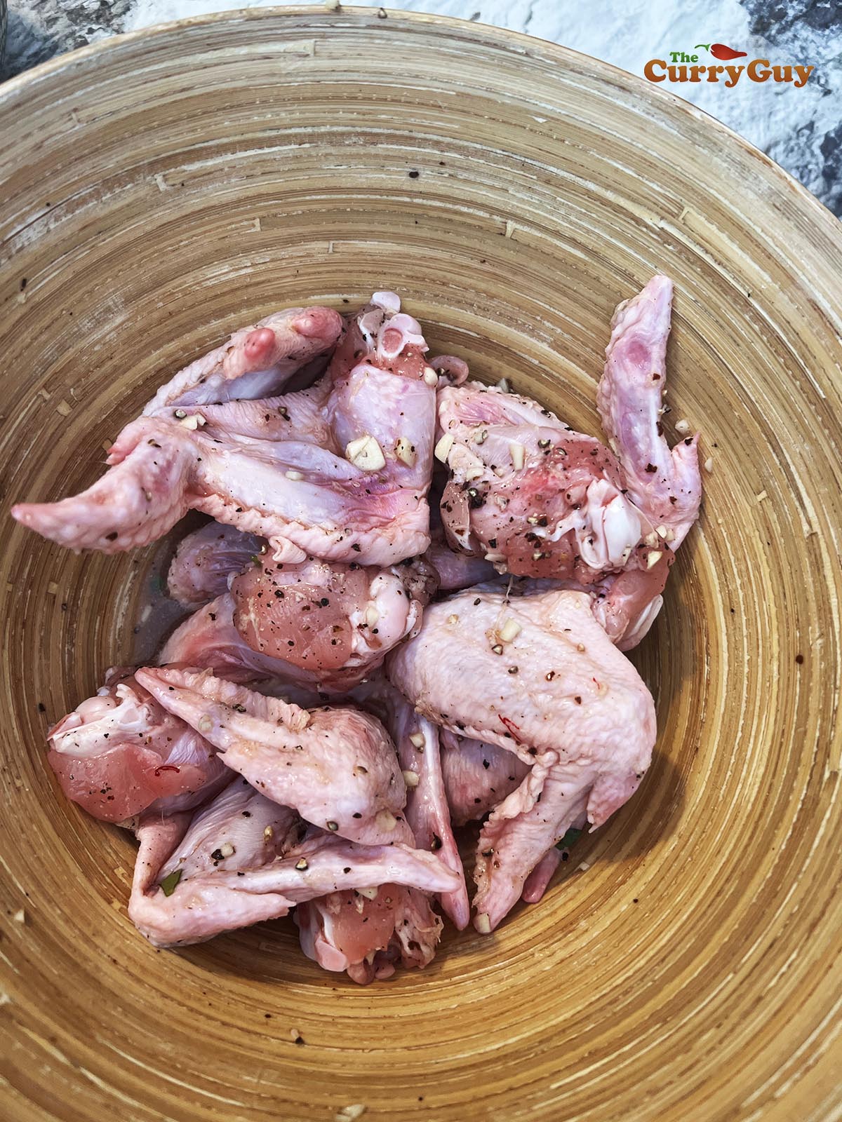 Marinating chicken wings