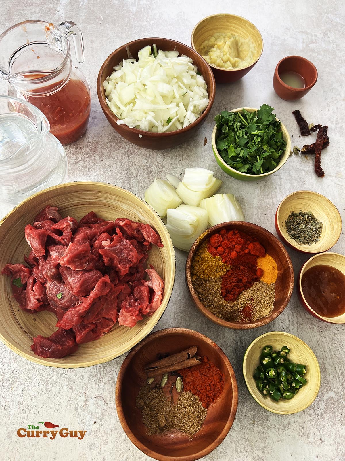 Ingredients for beef Madras from scratch