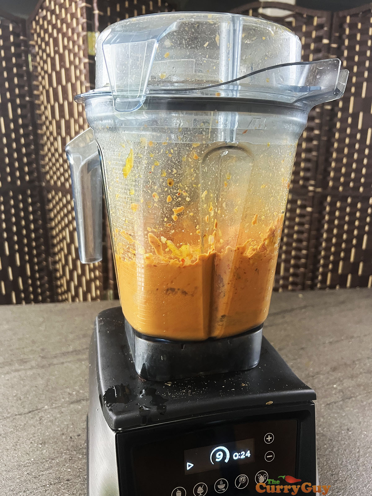 Blending curry paste ingredients