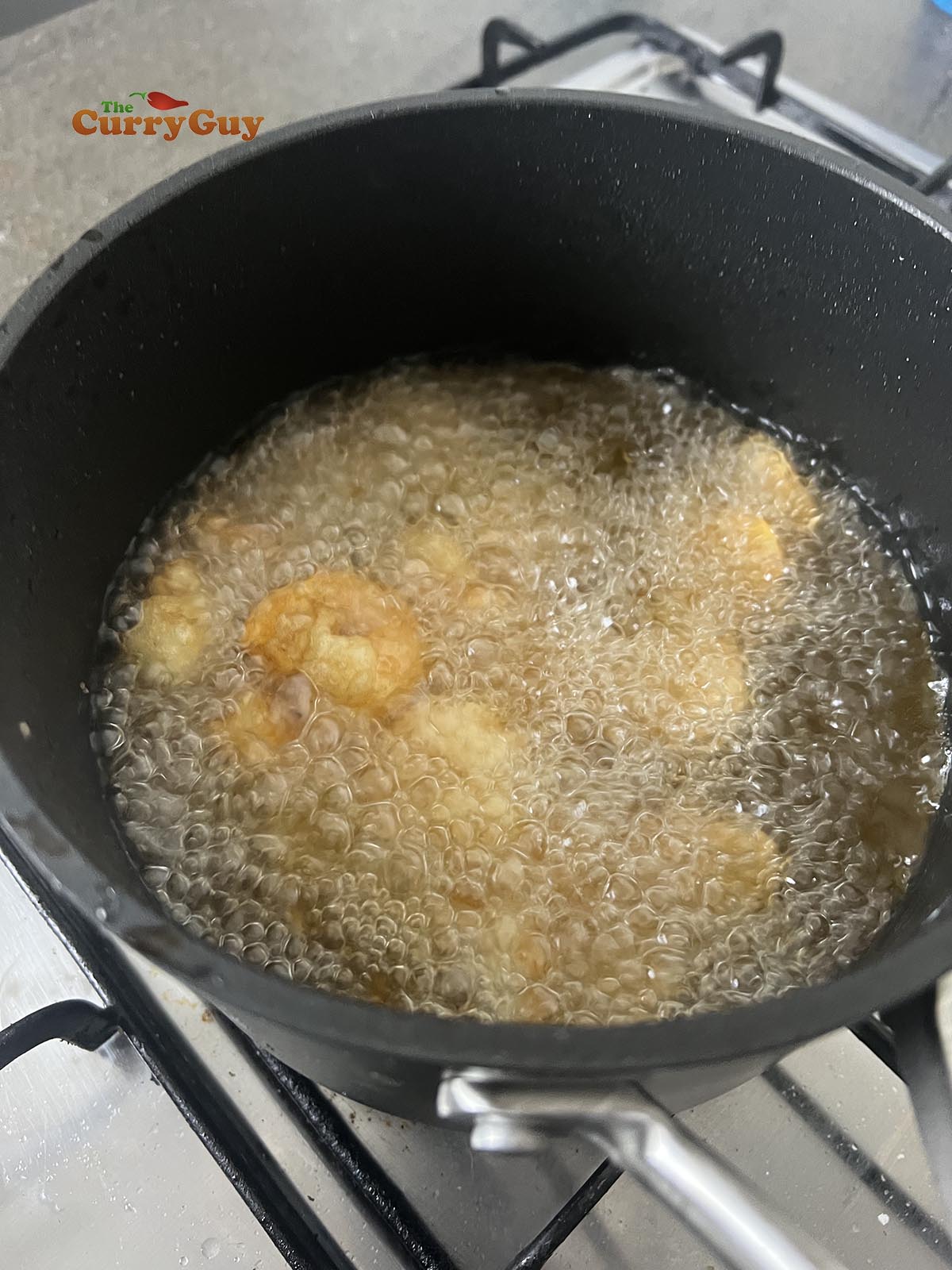 Frying prawns