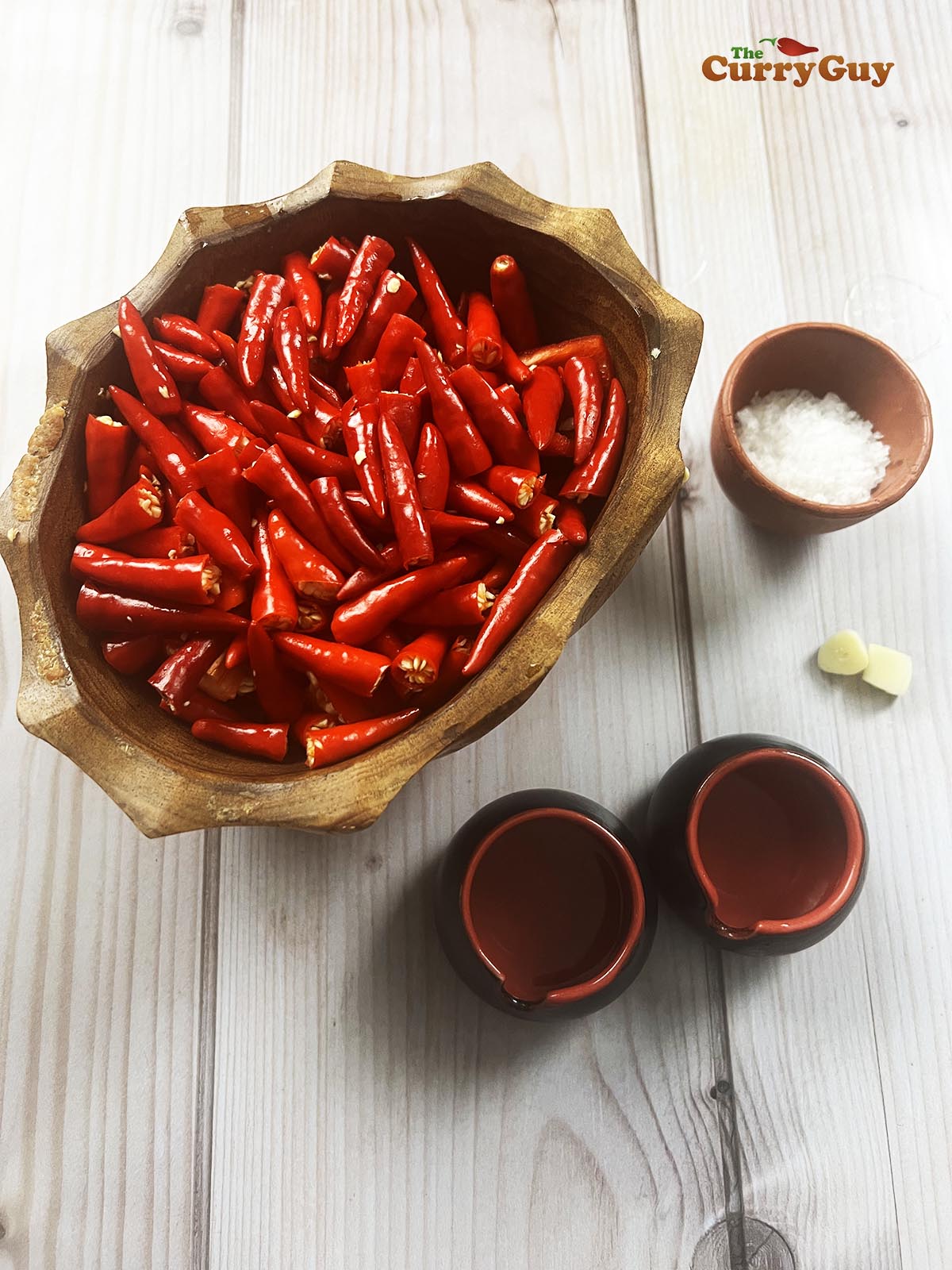 Ingredients for sambal oelek