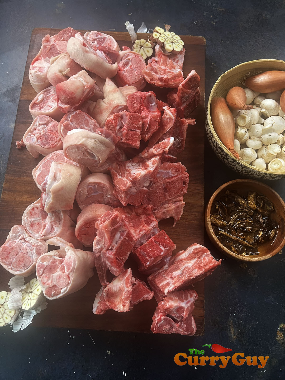 Ingredients for tonkotsu broth