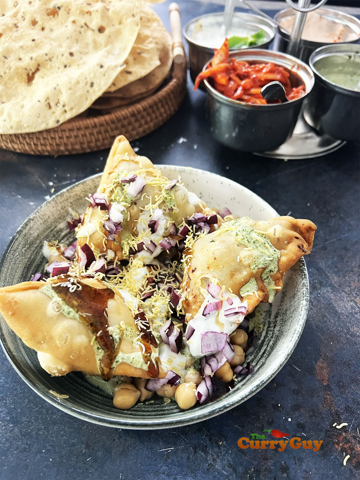Samosa chaat