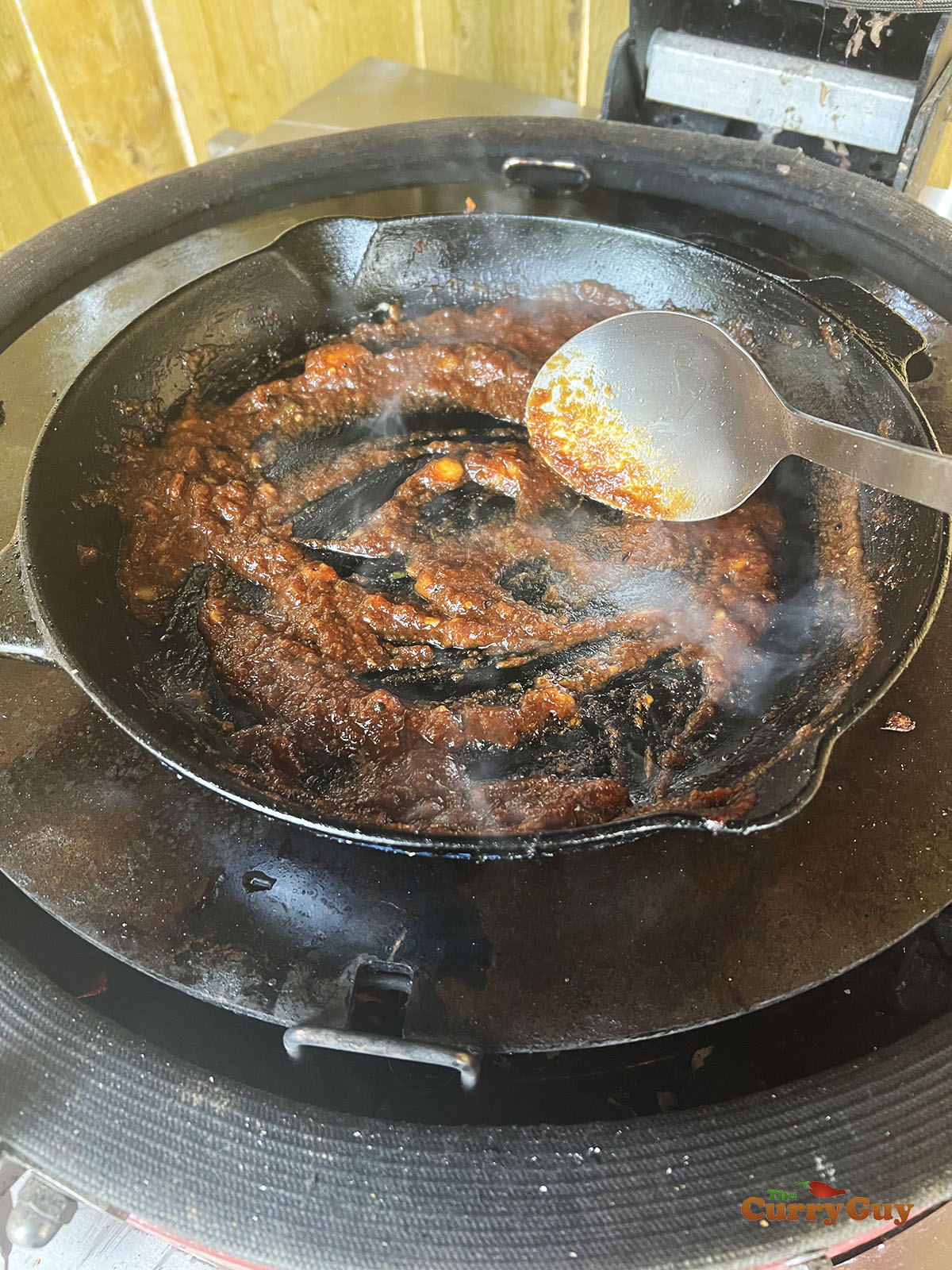 Onion paste ready for adding to the chicken chaat