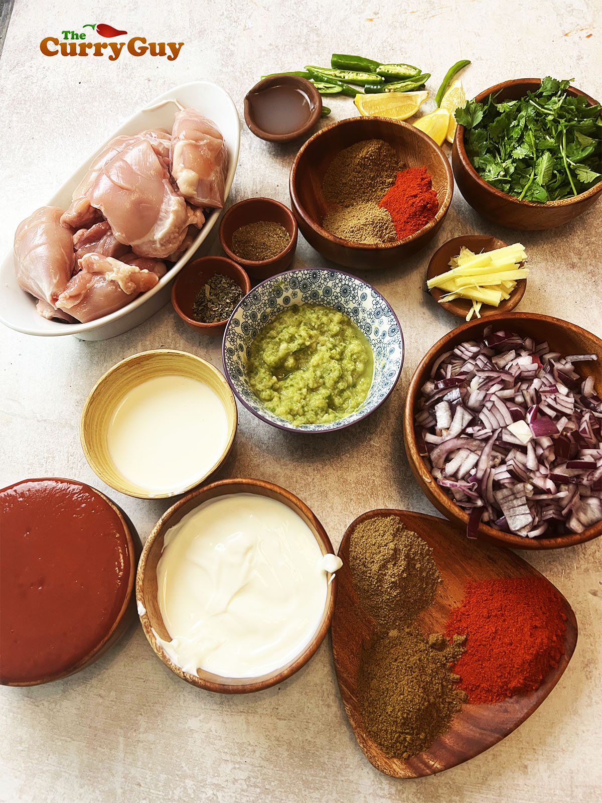 Ingredients for chicken changezi.