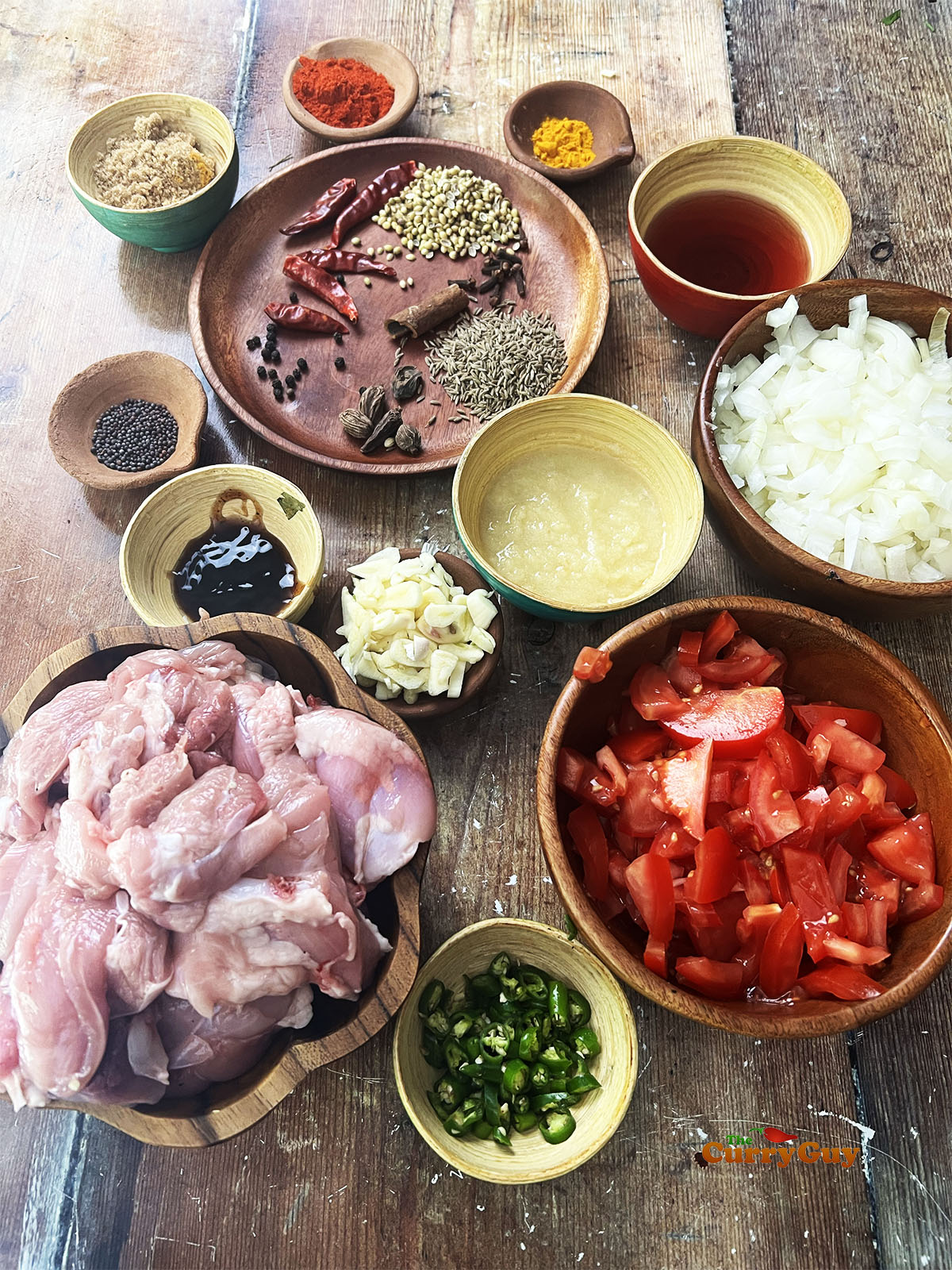 Ingredients for chicken vindaloo