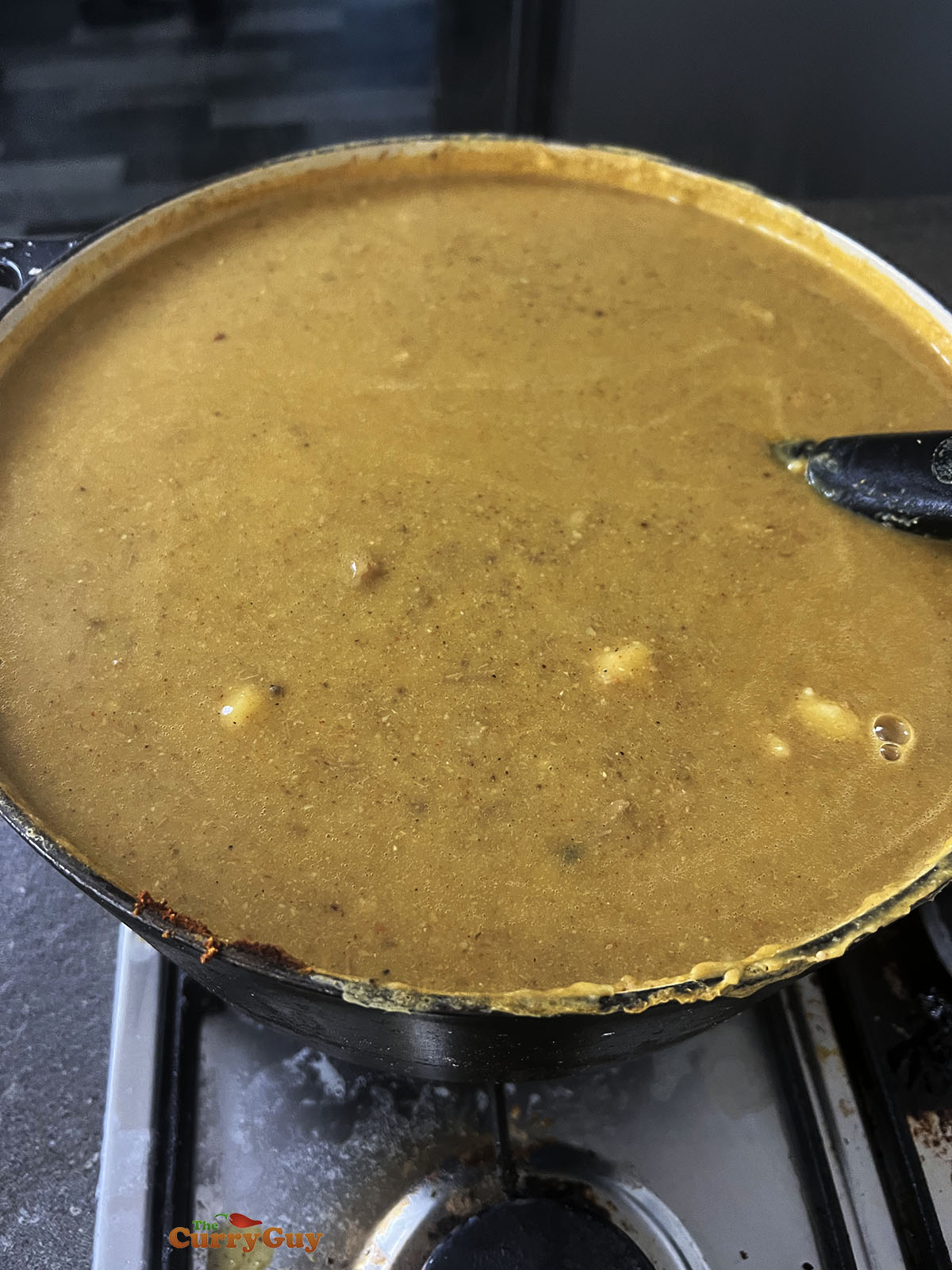 Finishing up the haleem.