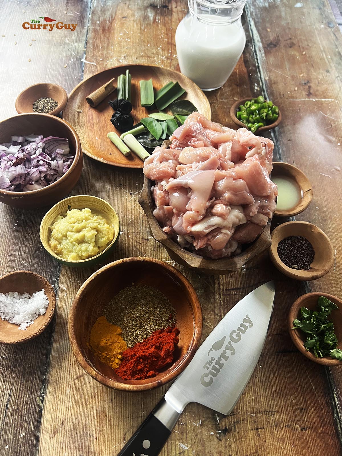 Ingredients for the Sri Lankan chicken curry recipe.