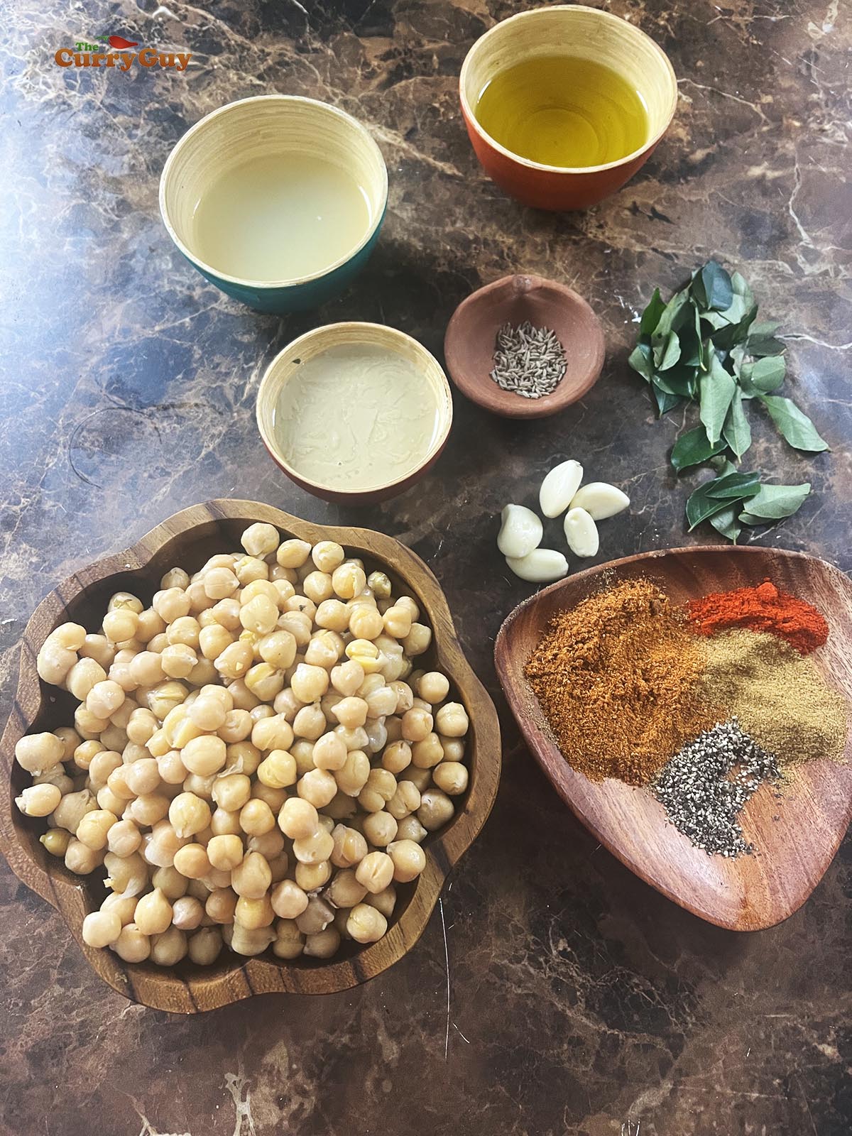 Ingredients for the hummus.